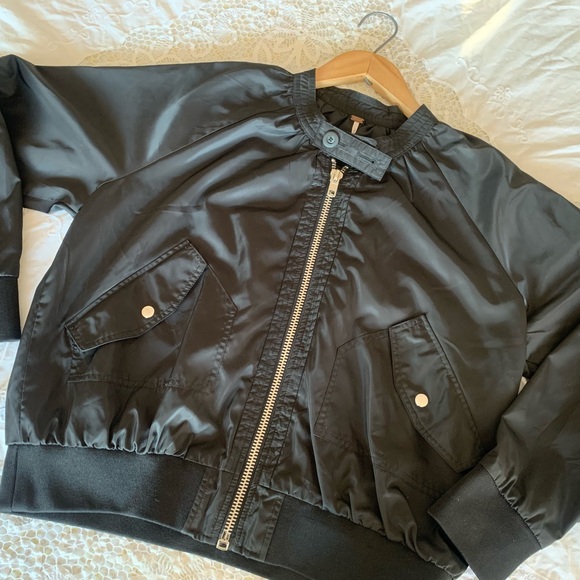 FREE PEOPLE Midnight Satin Bomber Jacket LARGE Black gorgeous - Picture 3 of 13